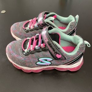 Sketchers shoes